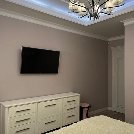 Apartament In The Center Of Chisinau Exterior foto